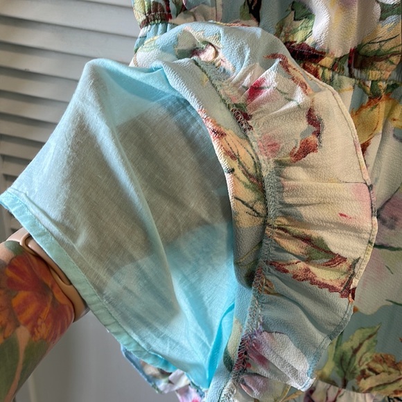 Cute summer, dressy romper - Picture 7 of 7